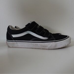 Vans Black/ True White Old Skool Velcro Shoe